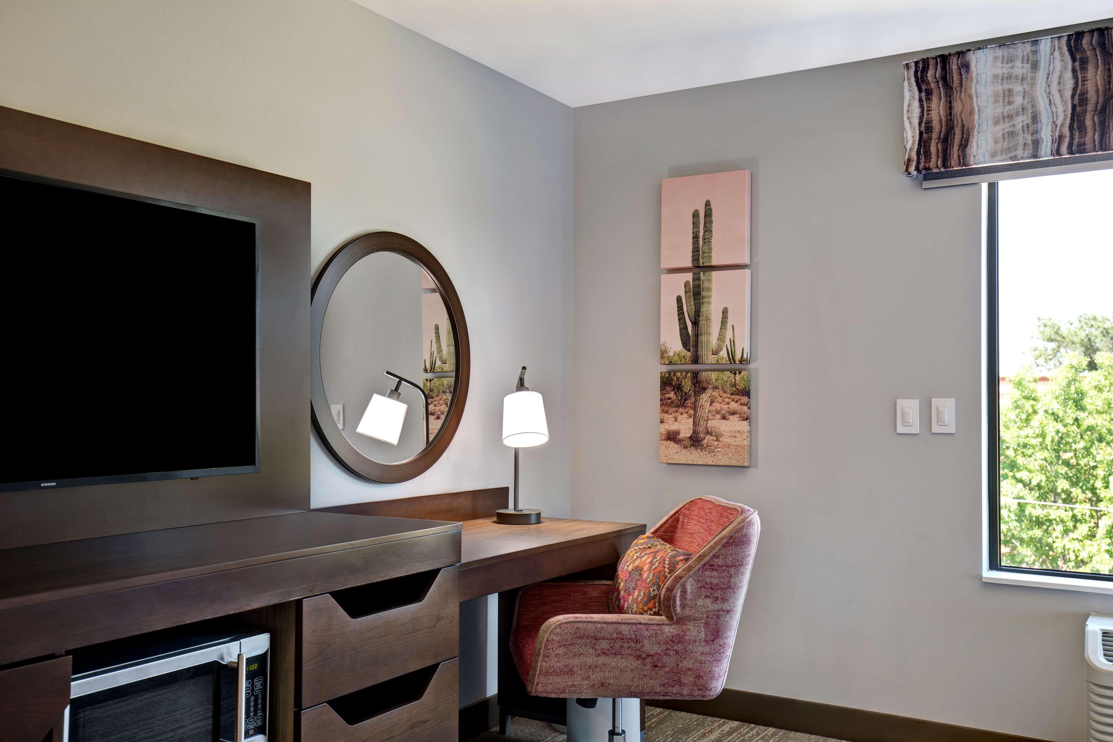 Hotel Fairfield & By Marriott